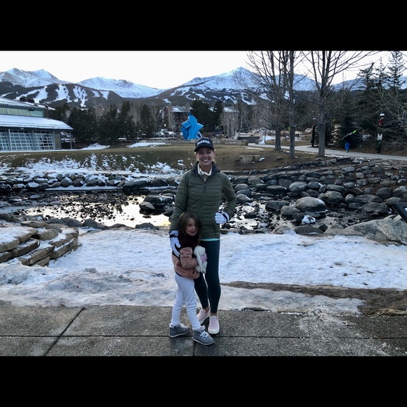 Meet your Posher, Karoline - Picture 1 of 1